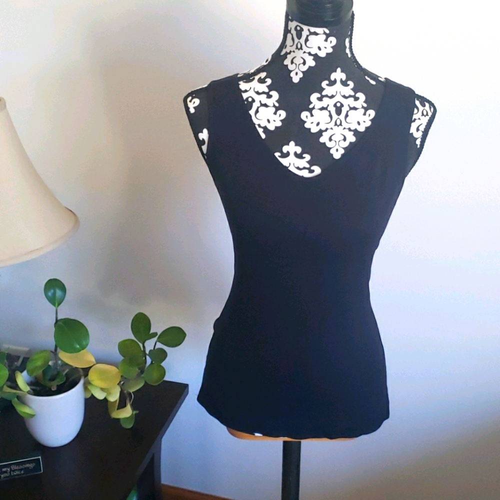 Camishaper compression top